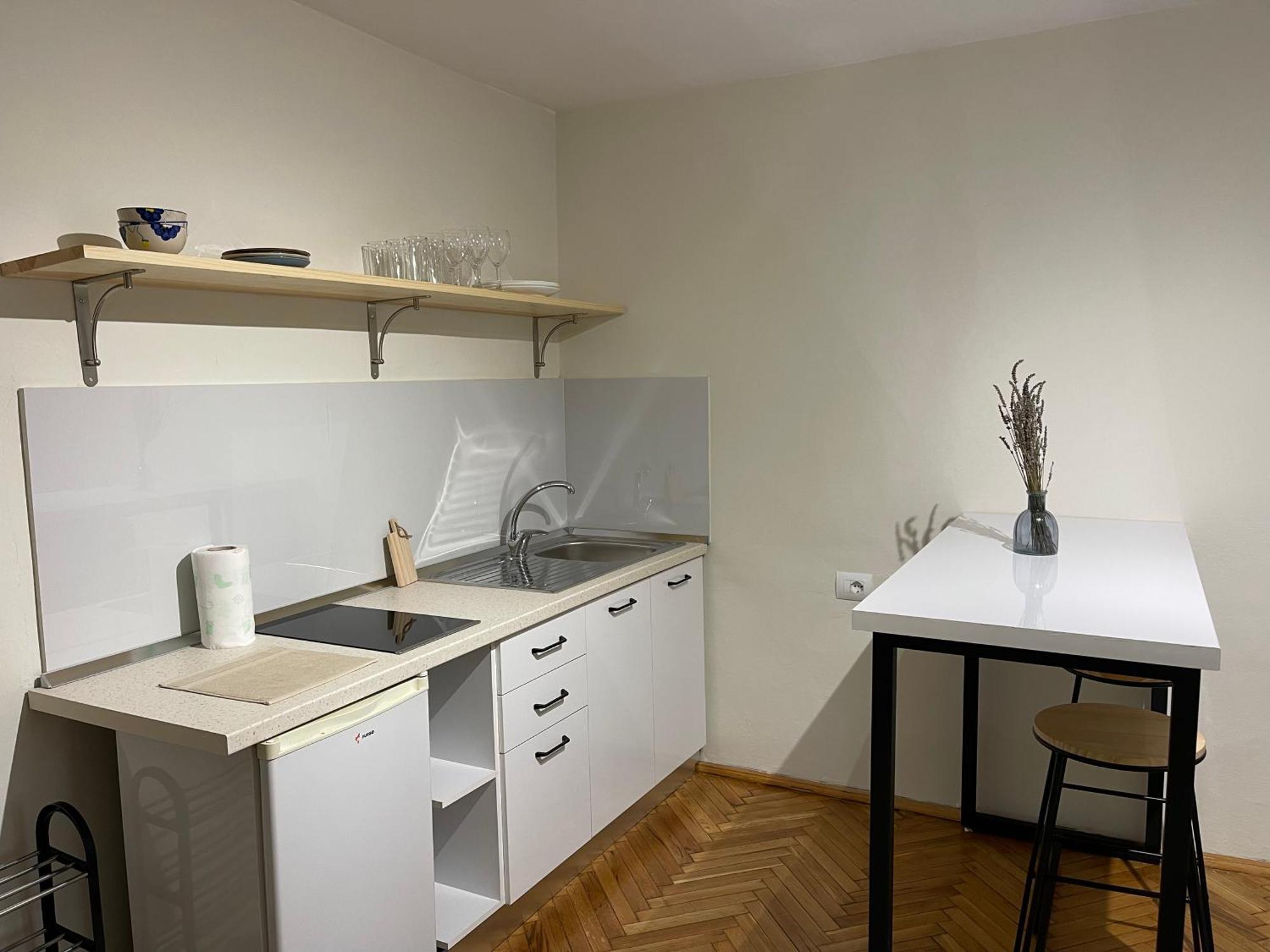 Cozy Apartment, In The Center Of تيرانا المظهر الخارجي الصورة