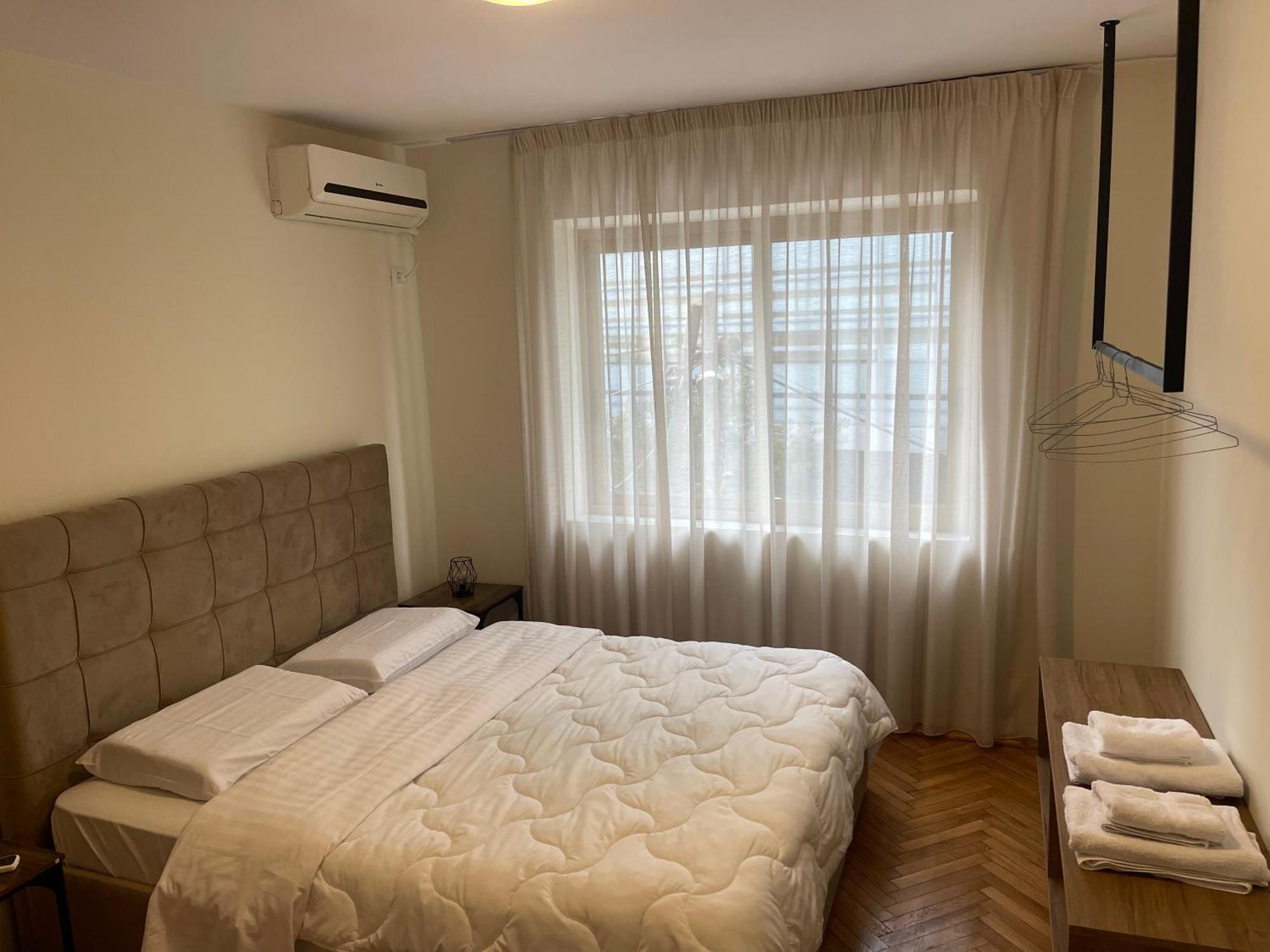 Cozy Apartment, In The Center Of تيرانا المظهر الخارجي الصورة